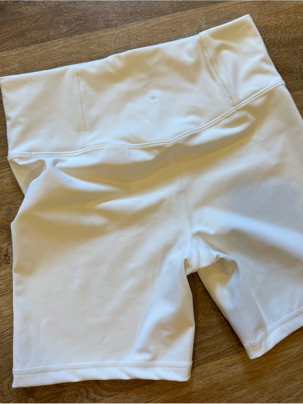 Athleta White High-Rise Bike Shorts — Smooth Support Waistband - Picture 4 of 5
